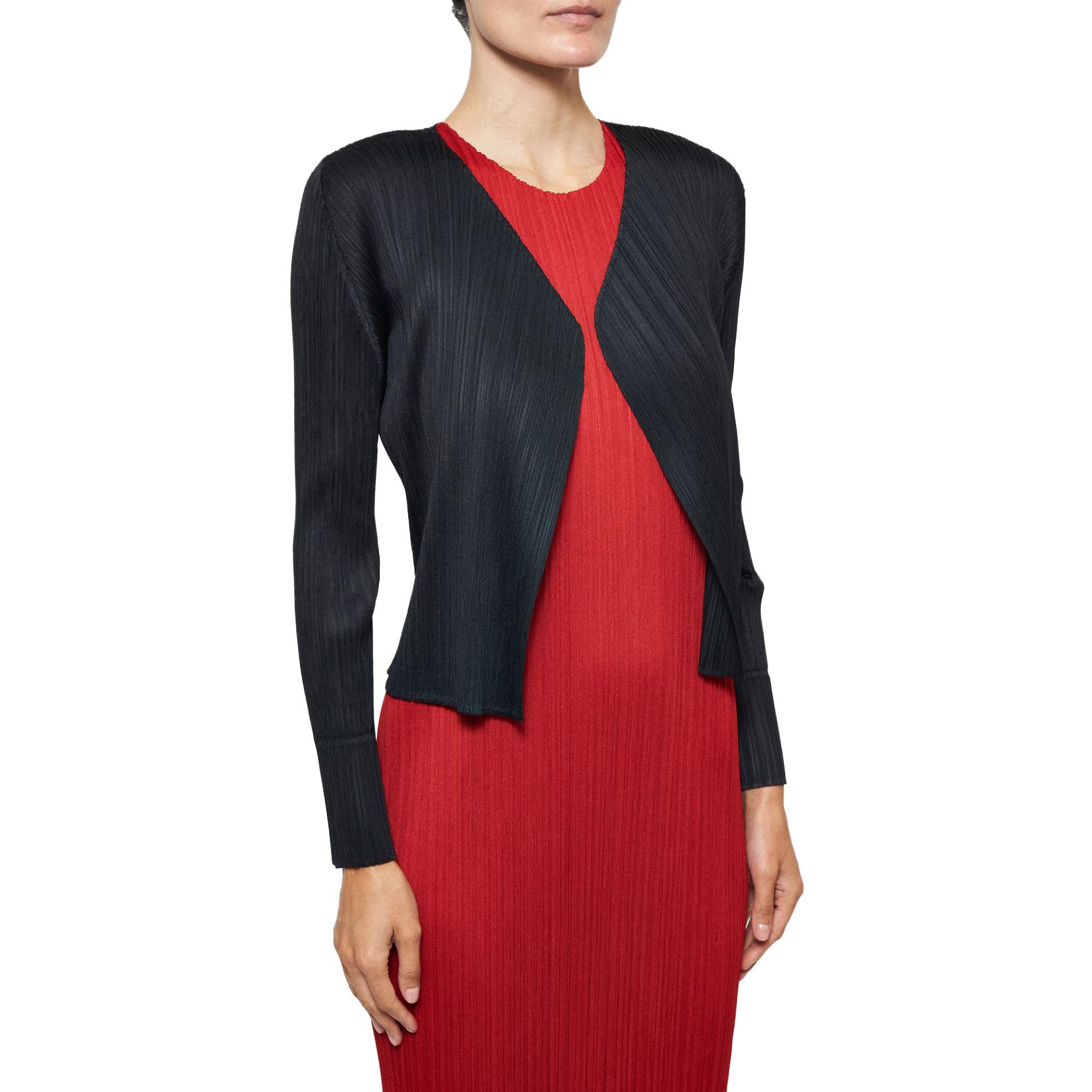 Lookbook (W) PLEATS PLEASE ISSEY MIYAKE Cárdigan Negro Corto de Punto para Mujer PP36JO106-15
