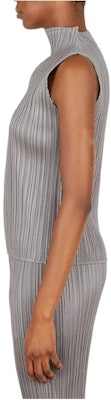 (W) PLEATS PLEASE ISSEY MIYAKE 灰色無袖高領百褶背心上衣 PP28JK102-12 Shop (W) PLEATS PLEASE ISSEY MIYAKE 灰色無袖高領百褶背心上衣 PP28JK102-12