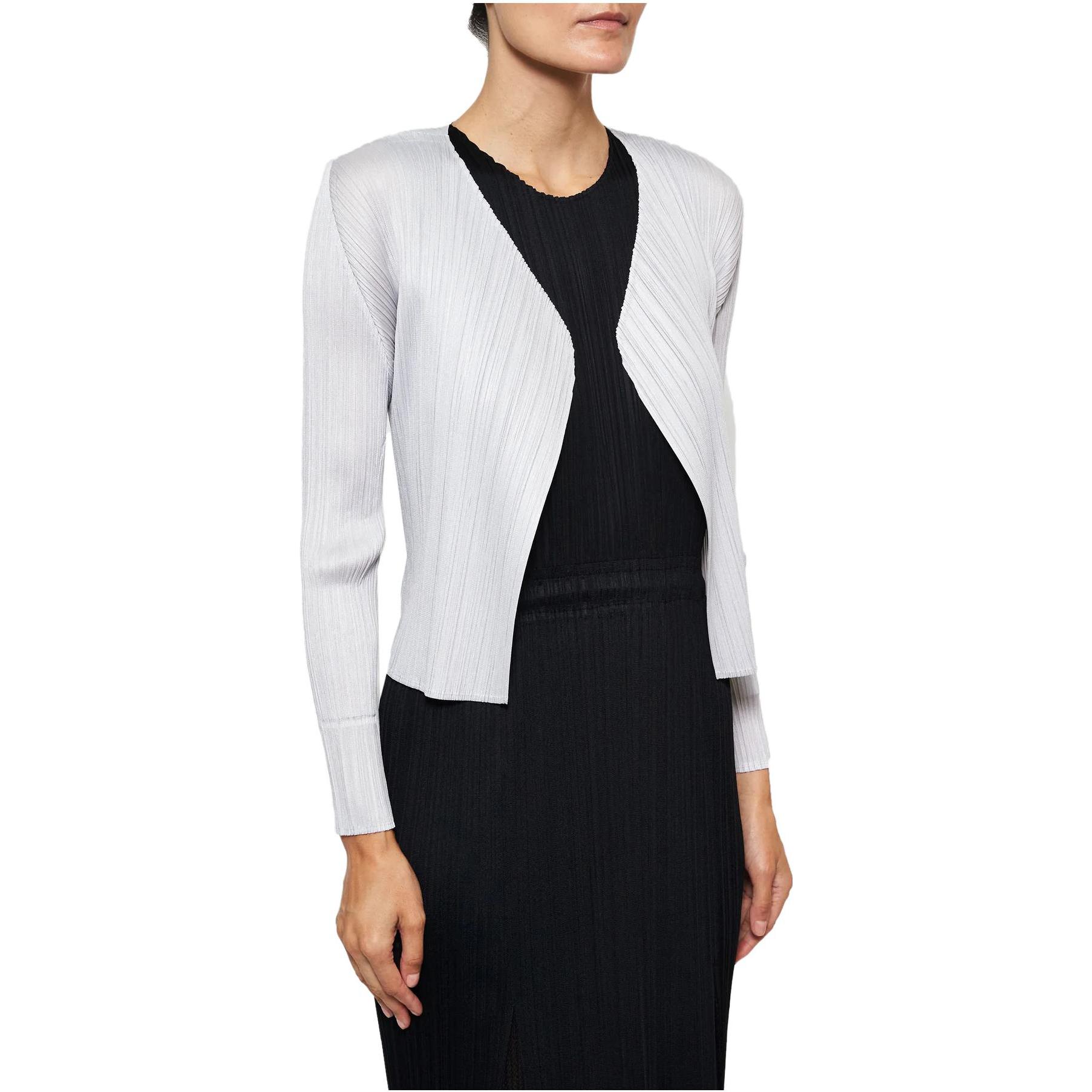 Lookbook (W) PLEATS PLEASE ISSEY MIYAKE 淺灰色針織短版開襟衫 PP36JO106-10