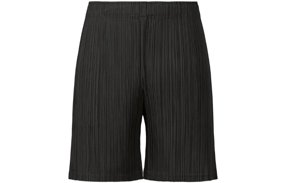 (Women) PLEATS PLEASE ISSEY MIYAKE  Solid Color Pleated Casual Shorts. PP33JF371-15