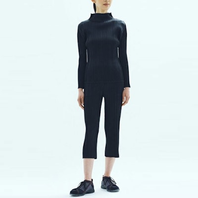 (W) PLEATS PLEASE ISSEY MIYAKE SS22 黑色女性及踝百褶褲。 PP55JF110-15 Lookbook (W) PLEATS PLEASE ISSEY MIYAKE SS22 黑色女性及踝百褶褲。 PP55JF110-15