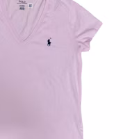Details for (W) Polo Ralph Lauren Camiseta Casual Rosa de Cuello en V con Logo Bordado. 211682523-032