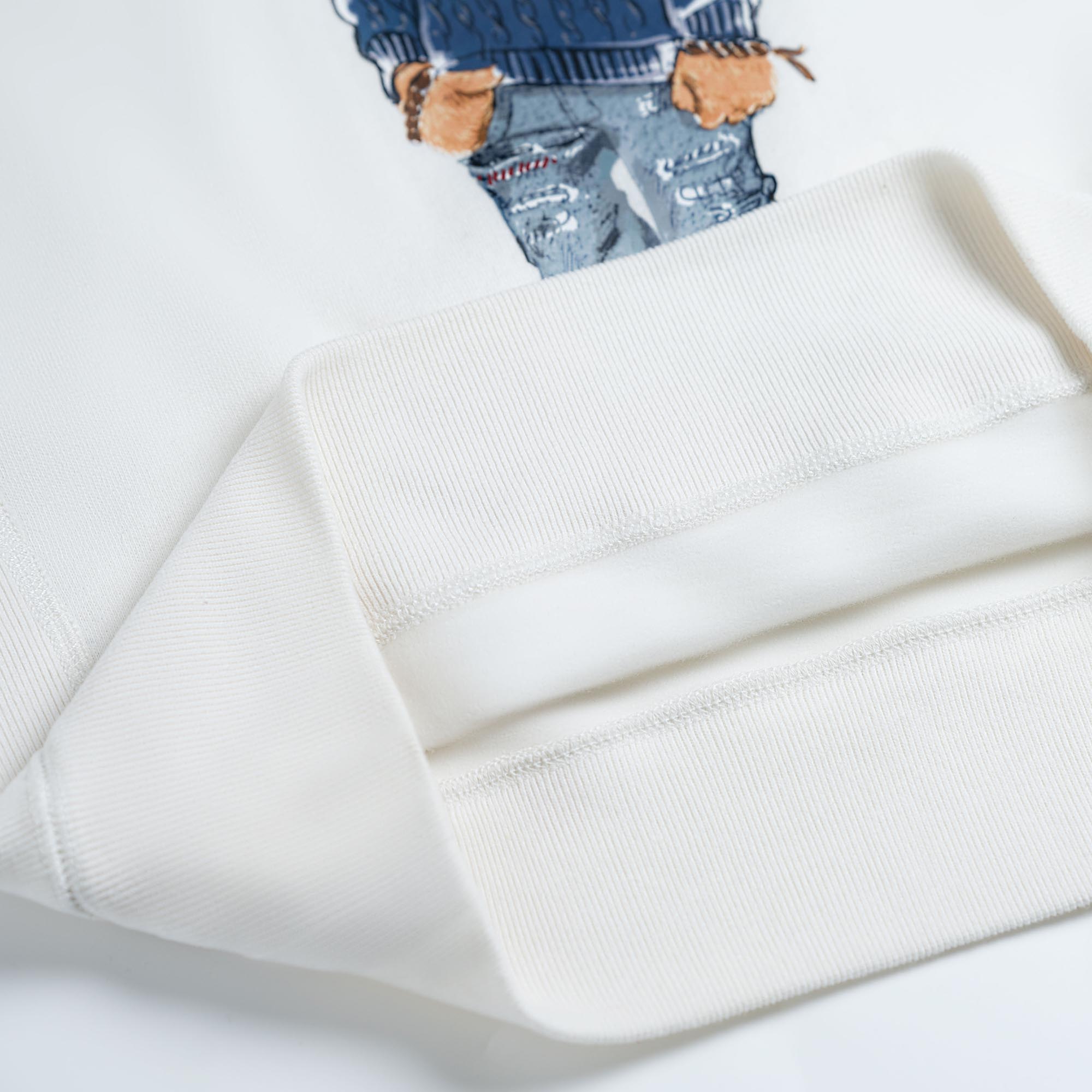 Shop (W) Polo Ralph Lauren Crewneck Bear Graphic Fleece Sweatshirt Putih 211769528-001