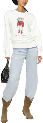 (W) Polo Ralph Lauren FW22 Sweatshirt Wanita Putih Bear Print Lengan Panjang 211872982-001 Lookbook (W) Polo Ralph Lauren FW22 Sweatshirt Wanita Putih Bear Print Lengan Panjang 211872982-001