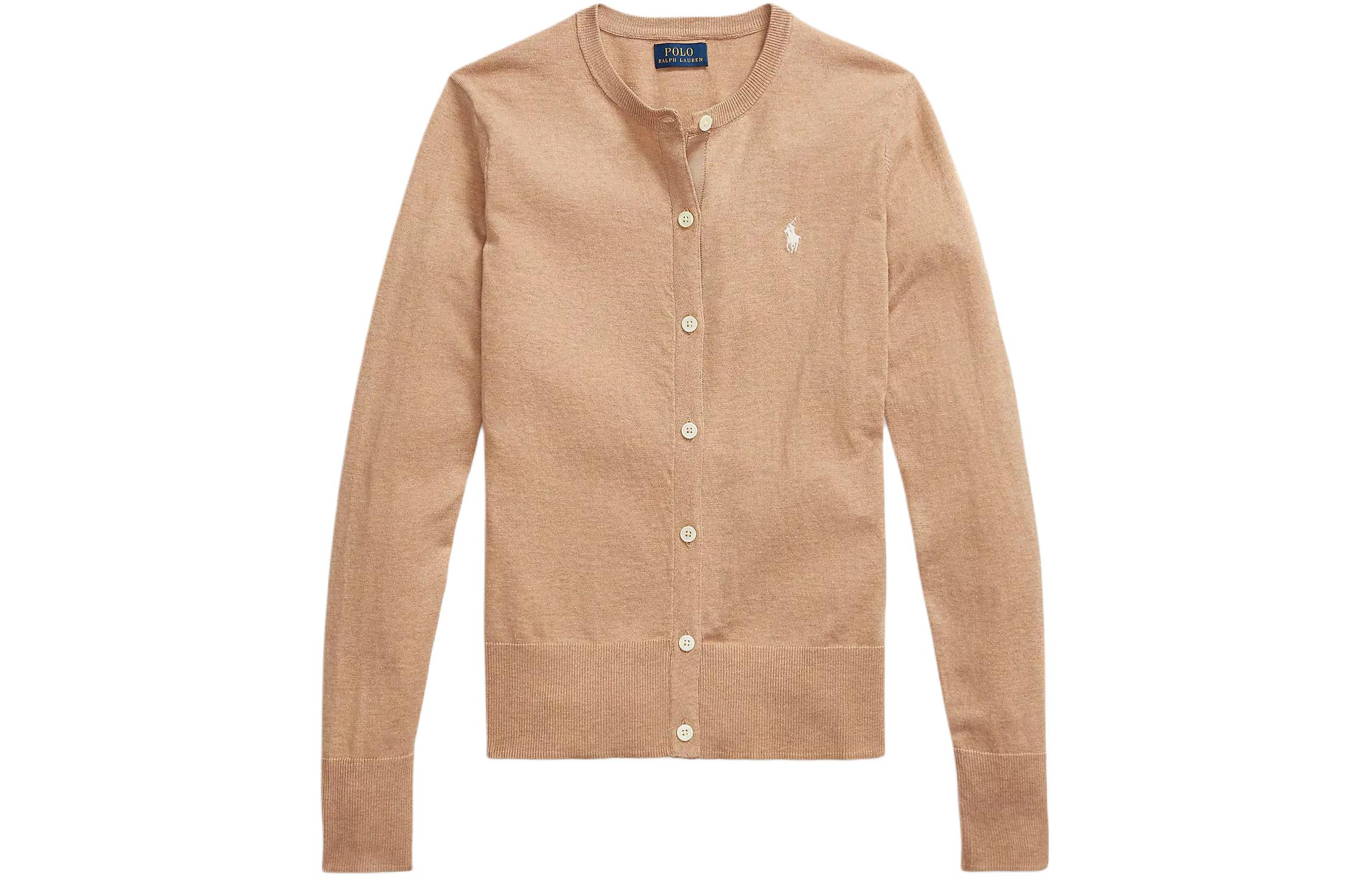 Lookbook (W) 폴로 랄프 로렌 SS23 로고 크루넥 니트 가디건 스웨터. 211702649-004