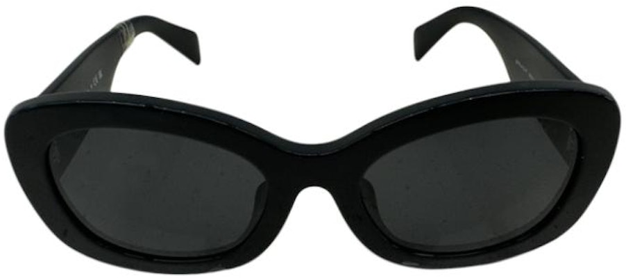 (W) 프라다 블랙 로고 디테일 비정형 선글라스. 0PRA13SF1AB5S055 Lookbook (W) 프라다 블랙 로고 디테일 비정형 선글라스. 0PRA13SF1AB5S055