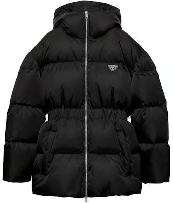 (Women) PRADA Black Logo Badge Puffer Jacket with Zip and Collared Design. 292214-1WQ8-F0002-S-OOO Buy (Women) PRADA Black Logo Badge Puffer Jacket with Zip and Collared Design. 292214-1WQ8-F0002-S-OOO