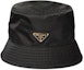 Order (W) PRADA Sombrero Bucket Negro Re-Nylon con Logo Triangular. 1HC1372DMIF0632