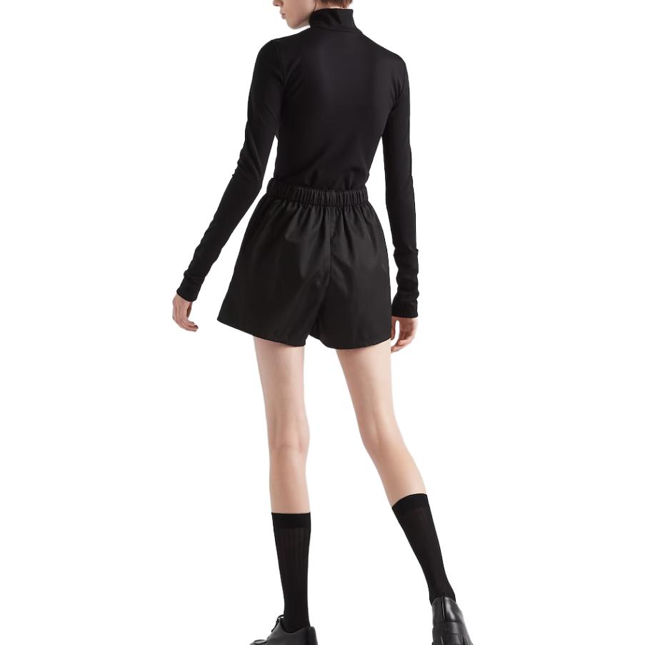 Shop (W) PRADA 黑色修身高領長袖針織上衣 39566-13NK-F0002