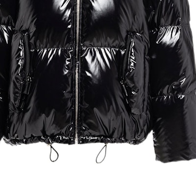 (Women) PRADA Black Solid Color Hooded Puffer Down Jacket 291974-1ZAH-F0002-S-212 Sizing (Women) PRADA Black Solid Color Hooded Puffer Down Jacket 291974-1ZAH-F0002-S-212