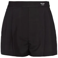 (Women) PRADA Black Solid Logo Straight-Cut Casual Shorts. P231H-12I1-F0002-S-232 (Women) PRADA Black Solid Logo Straight-Cut Casual Shorts. P231H-12I1-F0002-S-232