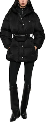 (W) PRADA Jaket Hoodie Lengan Panjang Polos 29X966-1WQ8-F0002-S-OOO Lookbook (W) PRADA Jaket Hoodie Lengan Panjang Polos 29X966-1WQ8-F0002-S-OOO