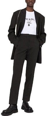 (W) PRADA Camiseta Blanca de Manga Corta con Logo Estampado y Cuello Redondo 35838R-11DN-F0009-S-162 Lookbook (W) PRADA Camiseta Blanca de Manga Corta con Logo Estampado y Cuello Redondo 35838R-11DN-F0009-S-162