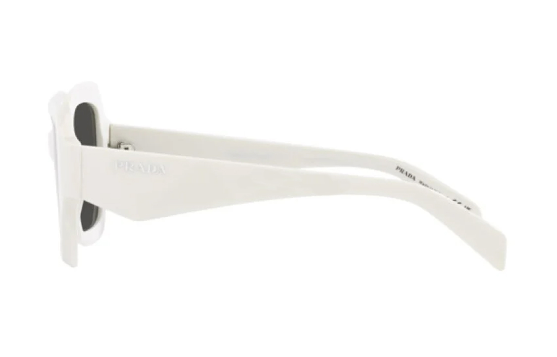 Shop (W) PRADA 白色方形太陽眼鏡附側邊標誌設計。 PR28ZS17K08Z