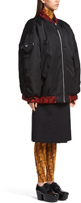 (W) PRADA 黑色標誌貼布飛行員夾克 29Y989-1WQ8-F0N98-S-212 Purchase (W) PRADA 黑色標誌貼布飛行員夾克 29Y989-1WQ8-F0N98-S-212