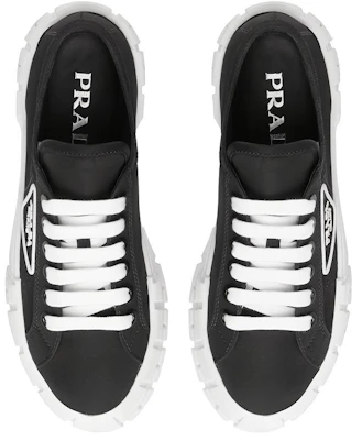 PRADA 尼龍 華達呢 輕便低筒 時尚板鞋 女款 黑色 Purchase PRADA 尼龍 華達呢 輕便低筒 時尚板鞋 女款 黑色