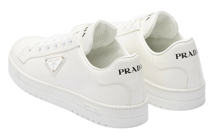 Shop 普拉達 普拉達Downtown皮革徽標低幫時尚板鞋 女款 白色