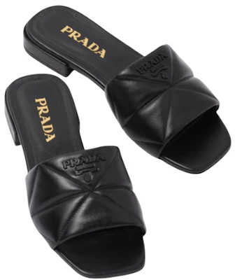 (W) Prada Flache Ledersandalen ''Metall-Logo - Schwarz'' 1XX583_038_F0002_F_B010 Order (W) Prada Flache Ledersandalen ''Metall-Logo - Schwarz'' 1XX583_038_F0002_F_B010