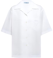(Women) PRADA FW21 White Short Sleeve Shirt with Logo Patch. P433BYS2021LZC-F0009 (Women) PRADA FW21 White Short Sleeve Shirt with Logo Patch. P433BYS2021LZC-F0009