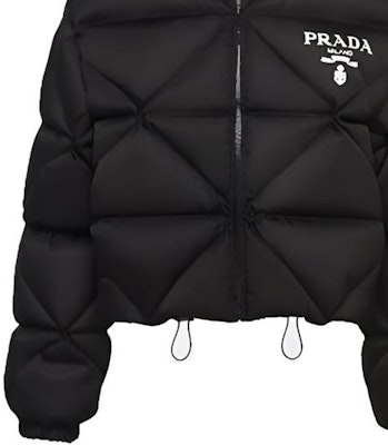 (W) Chaqueta Negra PRADA FW22 Manga Larga con Logo y Diseño Sólido. 291947-1YY8-F0002-S-202 Details for (W) Chaqueta Negra PRADA FW22 Manga Larga con Logo y Diseño Sólido. 291947-1YY8-F0002-S-202