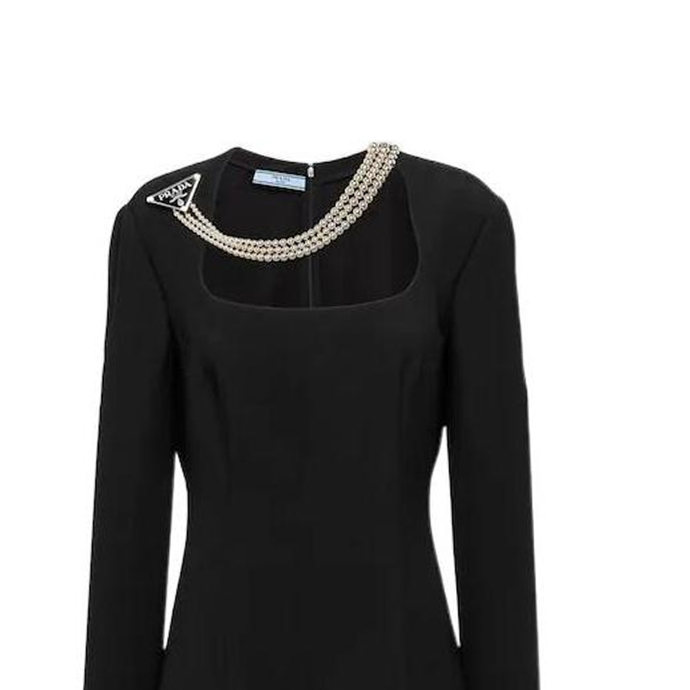 Purchase (W) プラダ FW22 ブラック 長袖ドレス ネックレスディテール付き。 P3I42-101R-F0002-S-222