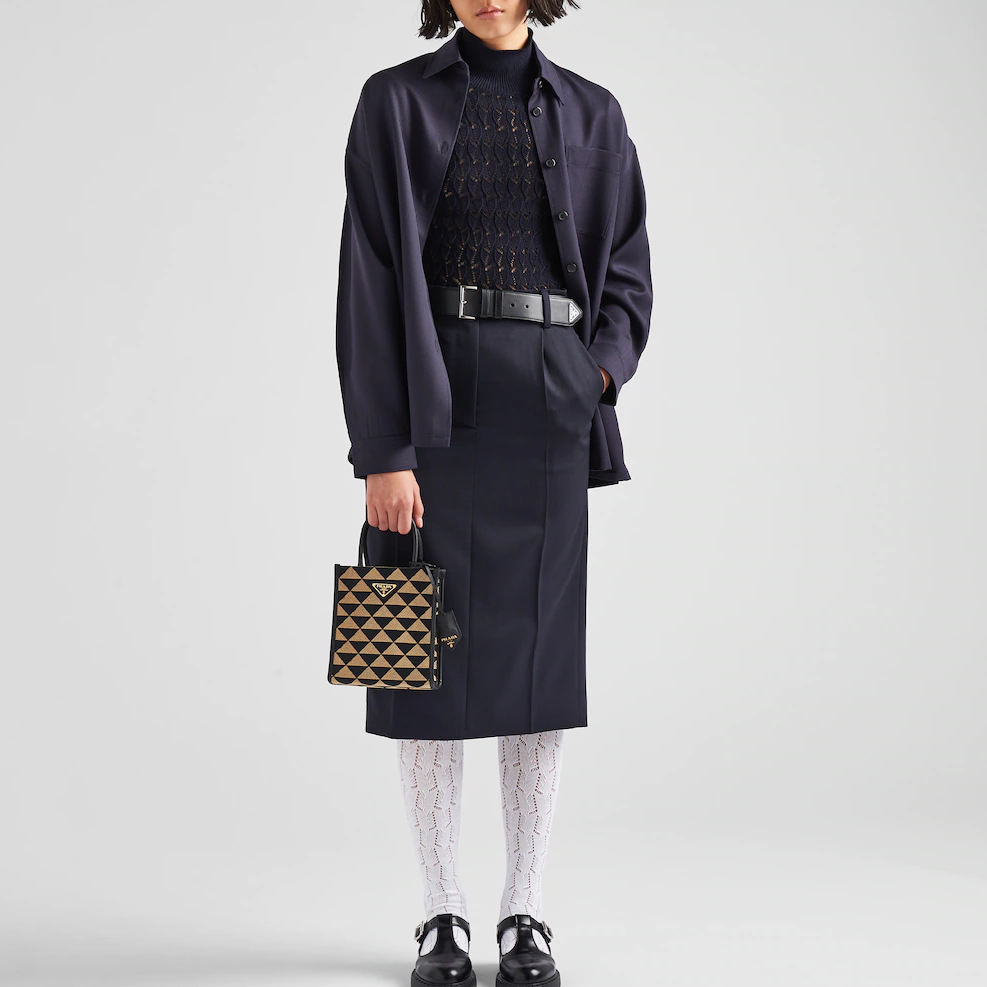 Lookbook (W) プラダ FW22 ネイビーブルーシャツ P495F-108W-F0008-S-221