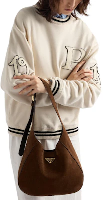 (W) Prada FW24 象牙條紋徽標貼飾圓領長袖上衣 134709-1509-F0304-S-OOO Sizing (W) Prada FW24 象牙條紋徽標貼飾圓領長袖上衣 134709-1509-F0304-S-OOO