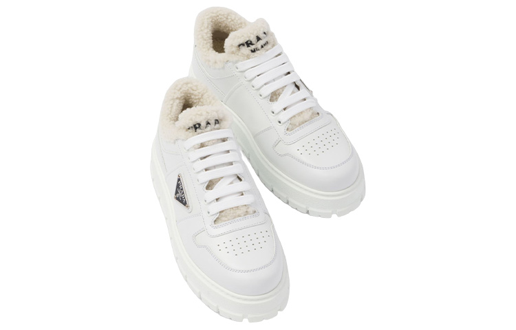 Shop (W) Prada Leder- und Lammfell-Sneaker ''Weiß'' 1E947M_3LEN_F0009_F_ZF45