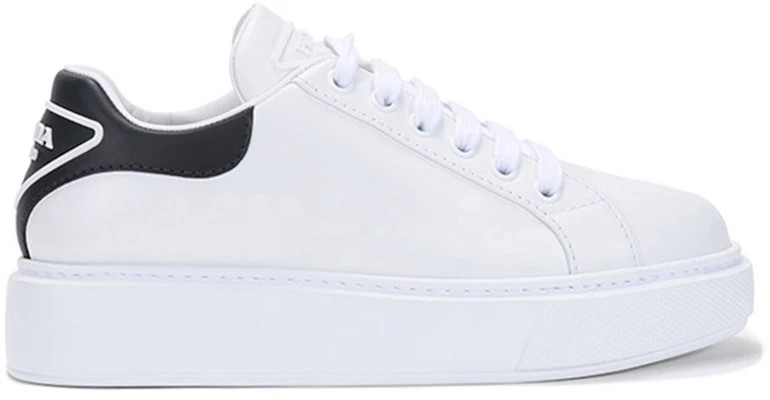(W) Prada Leren Lage Sneakers ''Wit Zwarte Achterkant'' 1E452M_3AVF_F0964_F_045 Order (W) Prada Leren Lage Sneakers ''Wit Zwarte Achterkant'' 1E452M_3AVF_F0964_F_045