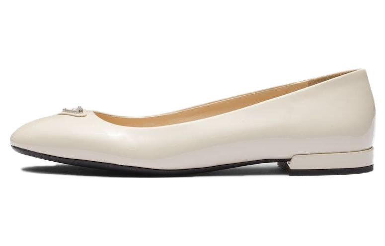 Buy (W) Prada Sepatu Sneakers Kulit Rendah 'Ivory White' 1F200N_069_F0304_F_015