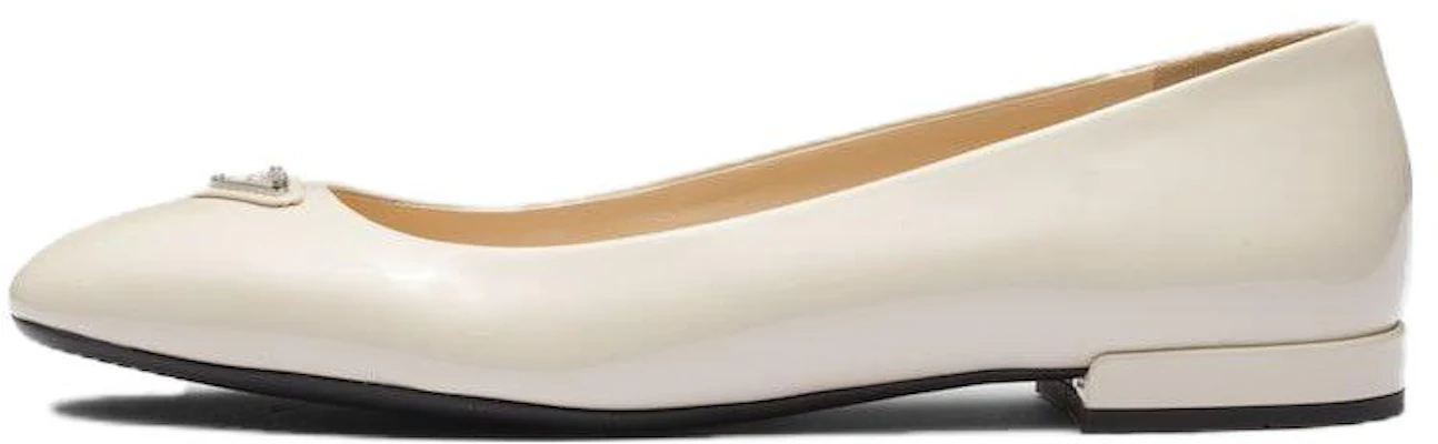 (W) Prada Sepatu Sneakers Kulit Rendah 'Ivory White' 1F200N_069_F0304_F_015 Buy (W) Prada Sepatu Sneakers Kulit Rendah 'Ivory White' 1F200N_069_F0304_F_015