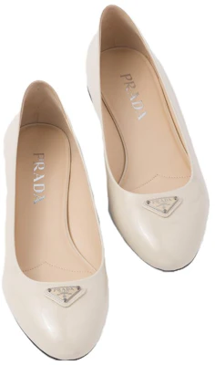 (W) Prada Sepatu Sneakers Kulit Rendah 'Ivory White' 1F200N_069_F0304_F_015 Lookbook (W) Prada Sepatu Sneakers Kulit Rendah 'Ivory White' 1F200N_069_F0304_F_015