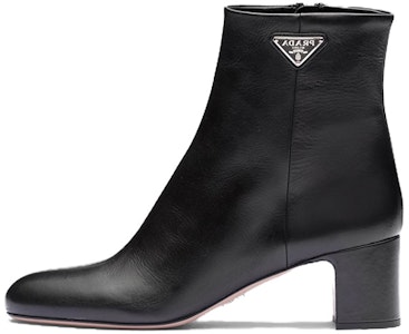 (W) But Tumit Blok Zip Kulit Prada 'Hitam' 1T192N_07I_F0002_F_055 Buy (W) But Tumit Blok Zip Kulit Prada 'Hitam' 1T192N_07I_F0002_F_055