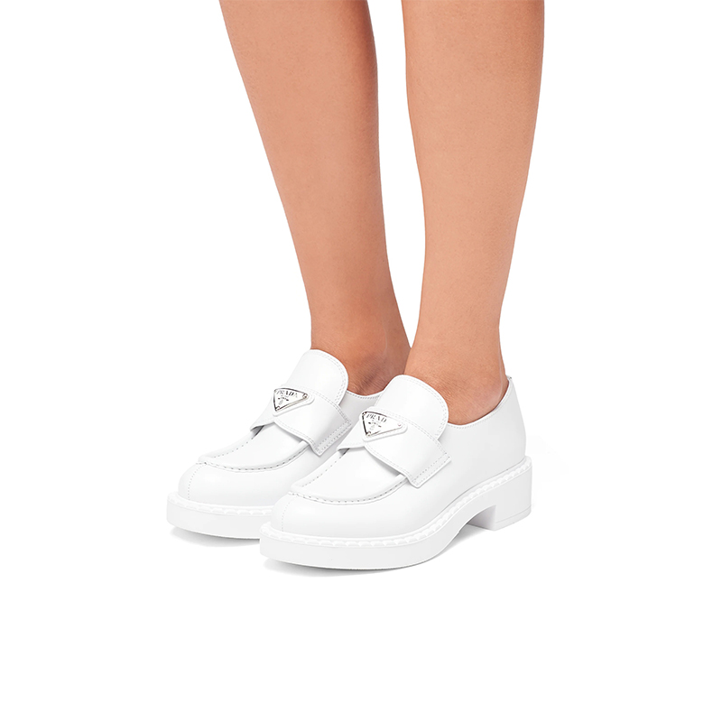 (W) Prada Chocolate Patent Leather Loafers 'White' 圖 6