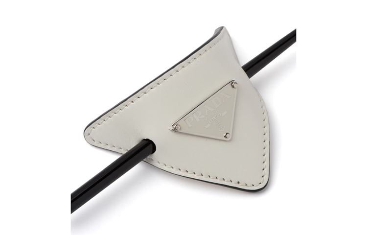 Lookbook (Women) PRADA Metal Triangle Logo Enamel Leather Hairpin White Hair Clip 1IF004_8NQ_F0009