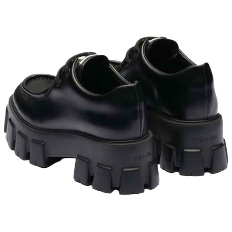 Shop PRADA Monolith 皮革 圓頭繫帶舒適氣質 休閒單鞋 5.5cm 女款 黑色