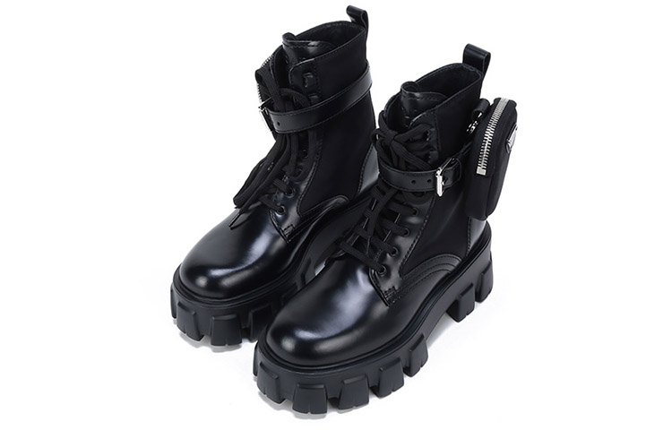 Lookbook (W) 普拉达Monolith再生尼龙华达呢靴'黑色迷你包' 1T255M_3LFR_F0002_F_B055