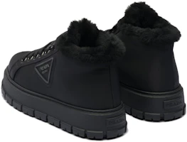 Purchase PRADA 普拉達 尼龍系帶高筒帆布鞋 女款 黑色