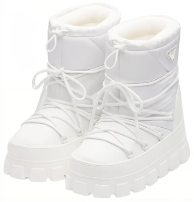 (W) Stivali Prada Nylon Bianchi da Neve a Punta Tonda e Lacci Metà Polpaccio 1U007N_3LFV_F0009_F_040 Lookbook (W) Stivali Prada Nylon Bianchi da Neve a Punta Tonda e Lacci Metà Polpaccio 1U007N_3LFV_F0009_F_040