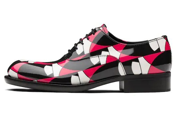 (W) Prada Oxford 'Geometric Print Patent Leather - Red White Black'