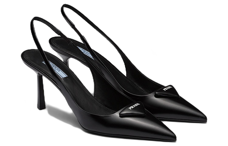 Lookbook (W) Prada Tacchi Slingback in Pelle Spazzolata con Logo Patch ''Nero'' 1I901M_055_F0002_F_075