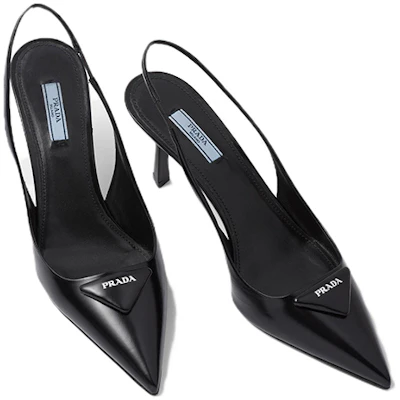 (W) Prada Tacchi Slingback in Pelle Spazzolata con Logo Patch ''Nero'' 1I901M_055_F0002_F_075 Shop (W) Prada Tacchi Slingback in Pelle Spazzolata con Logo Patch ''Nero'' 1I901M_055_F0002_F_075