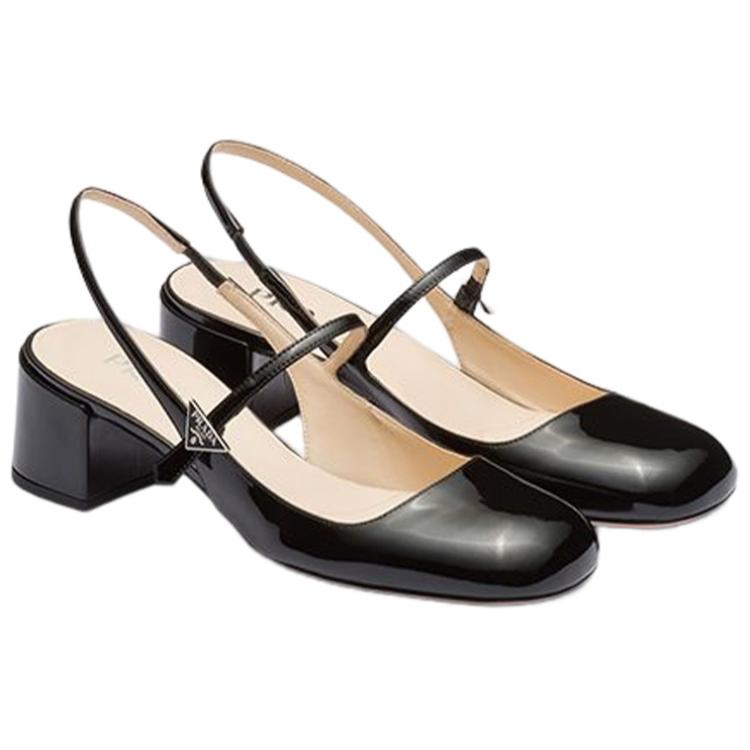 Lookbook (W) Zapatos Prada de Tacón Grueso en Charol Negro con Logo de Moda. 1I161N_069_F0002_F_045