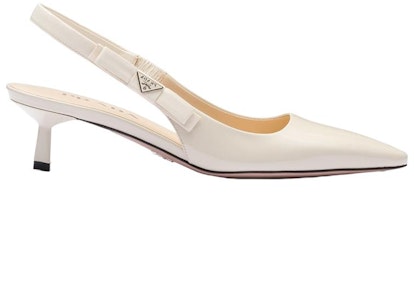 PRADA 亮皮 蝴蝶結 尖頭 細跟 高筒鞋 女款 白色 Order PRADA 亮皮 蝴蝶結 尖頭 細跟 高筒鞋 女款 白色