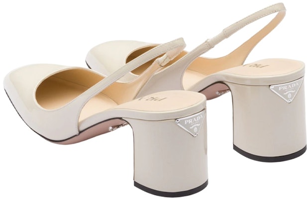 (W) Prada Sepatu Hak Balok Kulit Mengkilap Slip-On 'Ivory' 1I173N_069_F0304_F_065 Shop (W) Prada Sepatu Hak Balok Kulit Mengkilap Slip-On 'Ivory' 1I173N_069_F0304_F_065