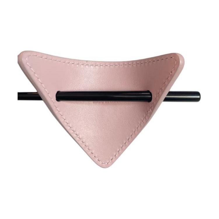 Shop (W) 프라다 핑크 트라이앵글 로고 여성용 가죽 헤어 클립. 1IF0048NQF0WZT
