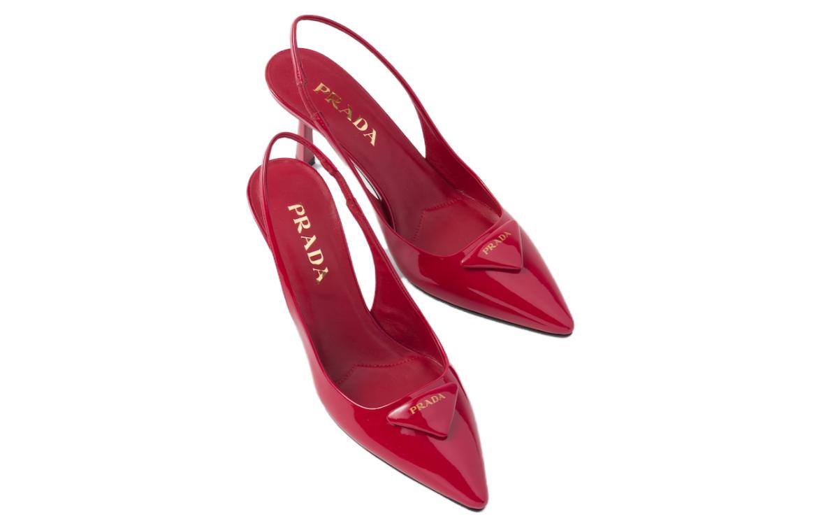 Shop (W) プラダ エナメル パンプス ポインテッドトゥ チェリーレッド 1I901M_JHR_F0E06_F_A075