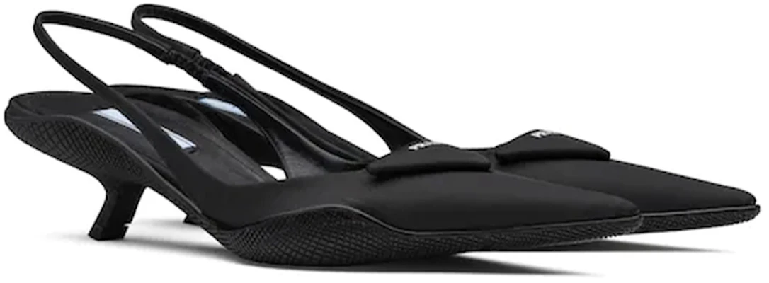 (W) Prada Puntige Hoge Hakken ''Zwart'' 1I565M_W08_F0002_F_A045 Lookbook (W) Prada Puntige Hoge Hakken ''Zwart'' 1I565M_W08_F0002_F_A045