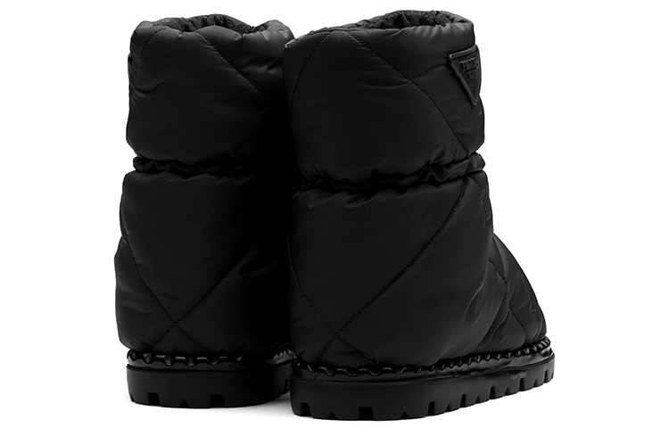 Shop (W) Stivali da Neve in Nylon Trapuntato Prada ''Nero''. 1U686M_3LGO_F0002_F_020
