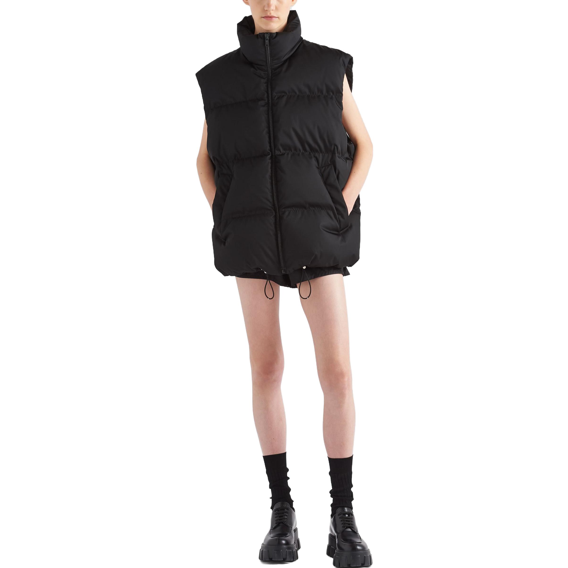 Lookbook (Women) PRADA Re-Nylon FW23  Black Quilted Logo Puffer Vest. 29Z130-1YXI-F0002-S-232